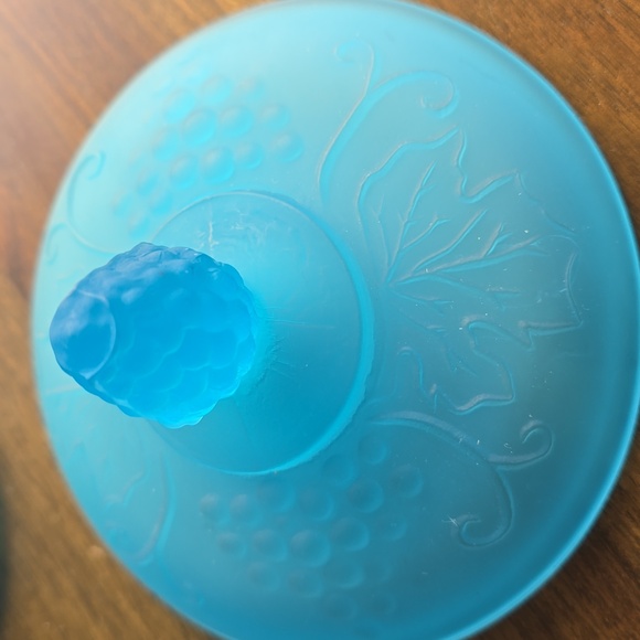 Fenton Elegant Blue Glass Candy Dish with Lid Satin Blue - Picture 11 of 13